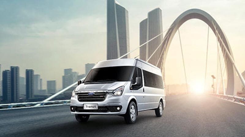 Ngoại thất Ford Transit 5