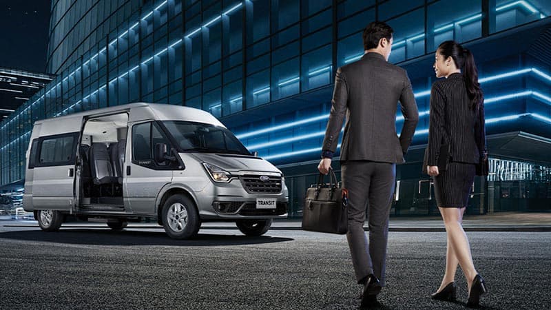 Ngoại thất Ford Transit 6